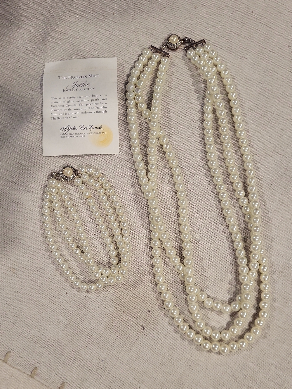 Franklin Mint Cream Multi-Strand Pearl Necklace and Bracelet Set